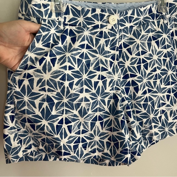 Crown & Ivy Shibori “Caroline” Shorts - Size 8 - Picture 3 of 6